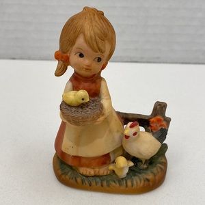 Vintage, figurine Marks and Rosenfeld girl, chicks chicken apron, 3 inches tall